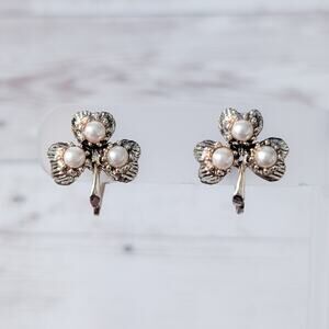 Vintage Vanco Screw On Earrings Shamrock with Faux Pearls